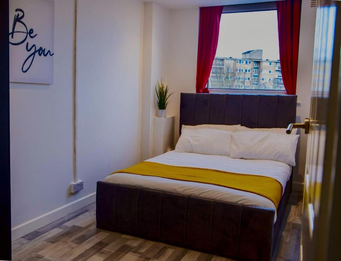 2 Bed With Free Parking Apartment Лондон Екстериор снимка
